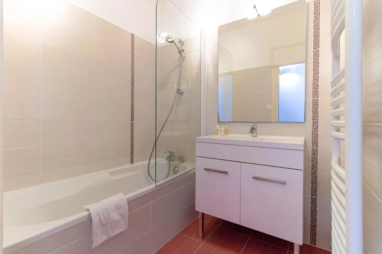 Apartment Select'Sohome - Superbe Appartement Classe 4 Etoiles Avec Vue Mer Panoramique ! - Rv180 Le Lavandou France